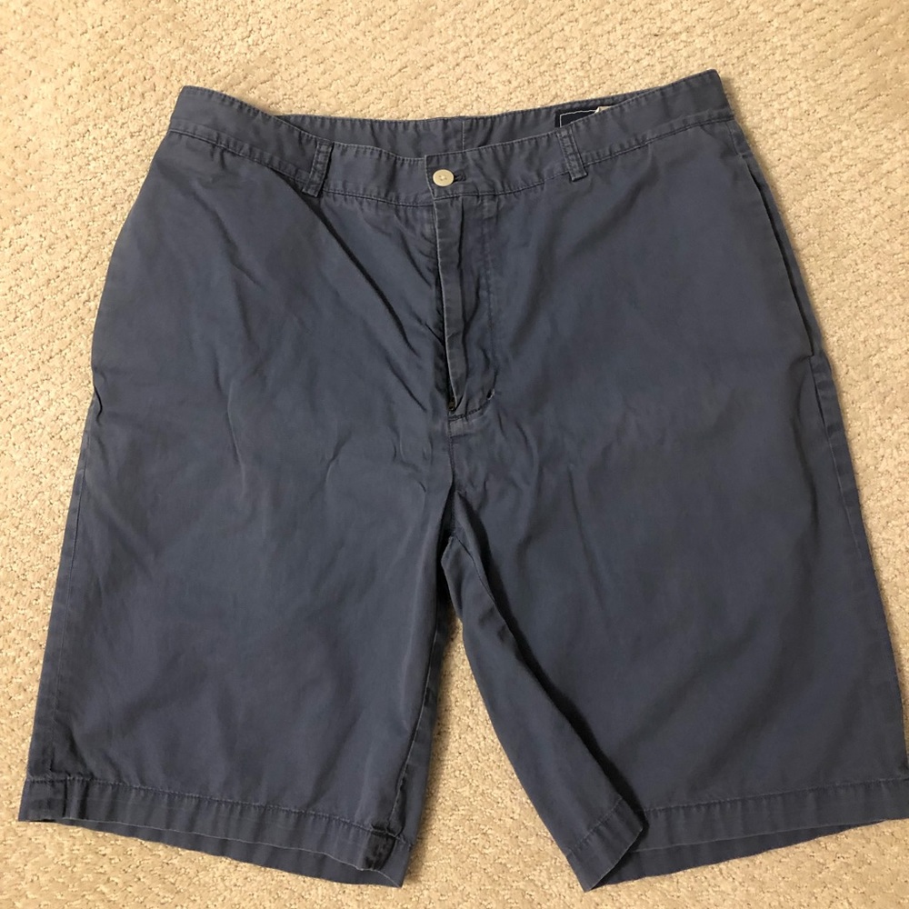 Vineyard Vines men’s shorts